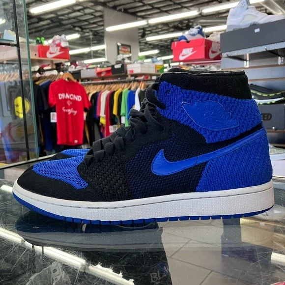 Air Jordan 1 Retro High Flyknit Royal Size 11 - Picture 2 of 7